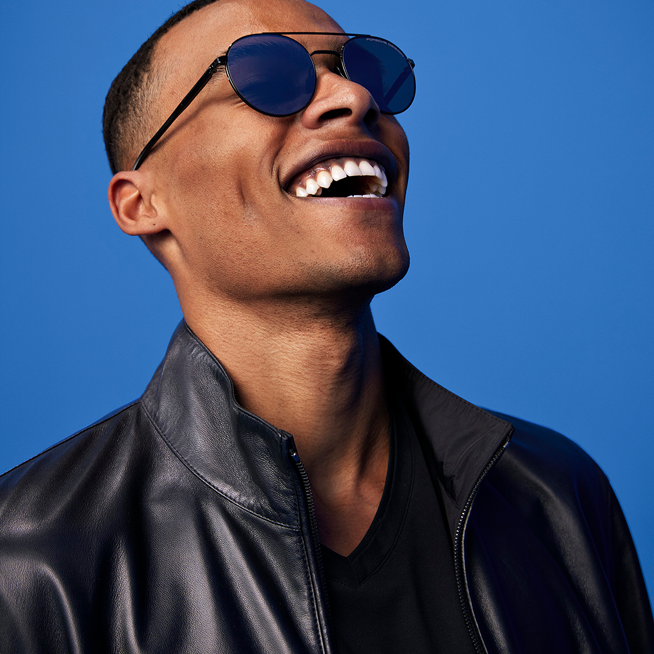 Shows Picture of Fashion23_0003_Eyewear_Look_1_Porsche-Design_FW23_7721_lowRes_72dpi.png