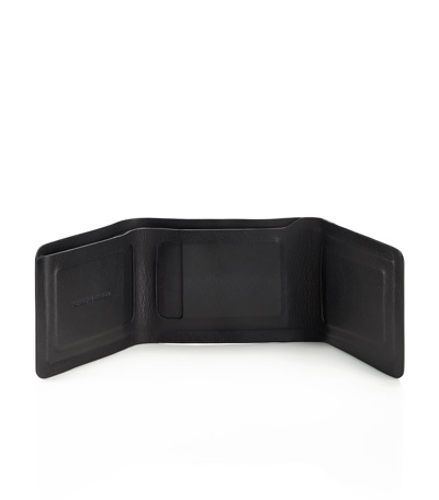 Front Near view of product with ean 4056487017723