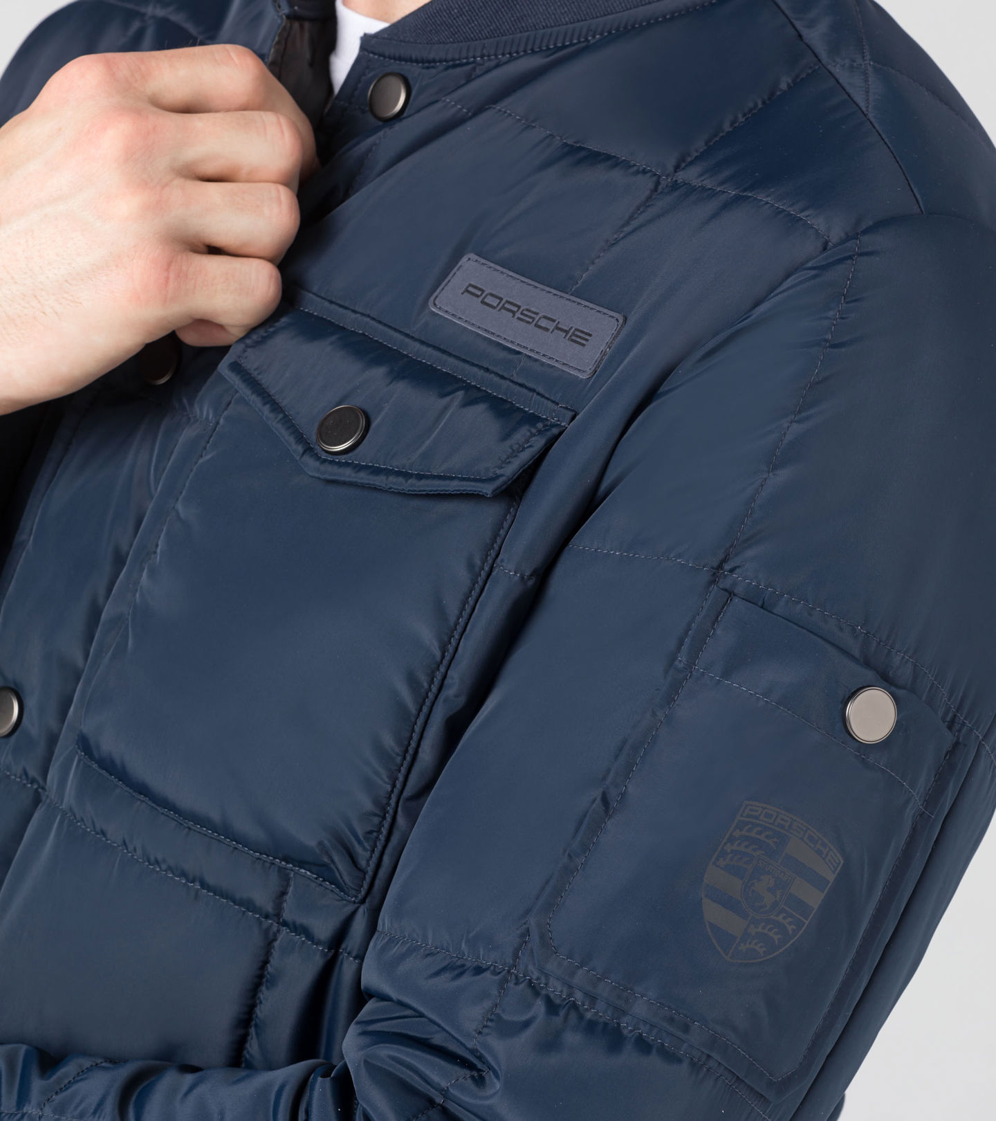 Front Near view of product with ean 