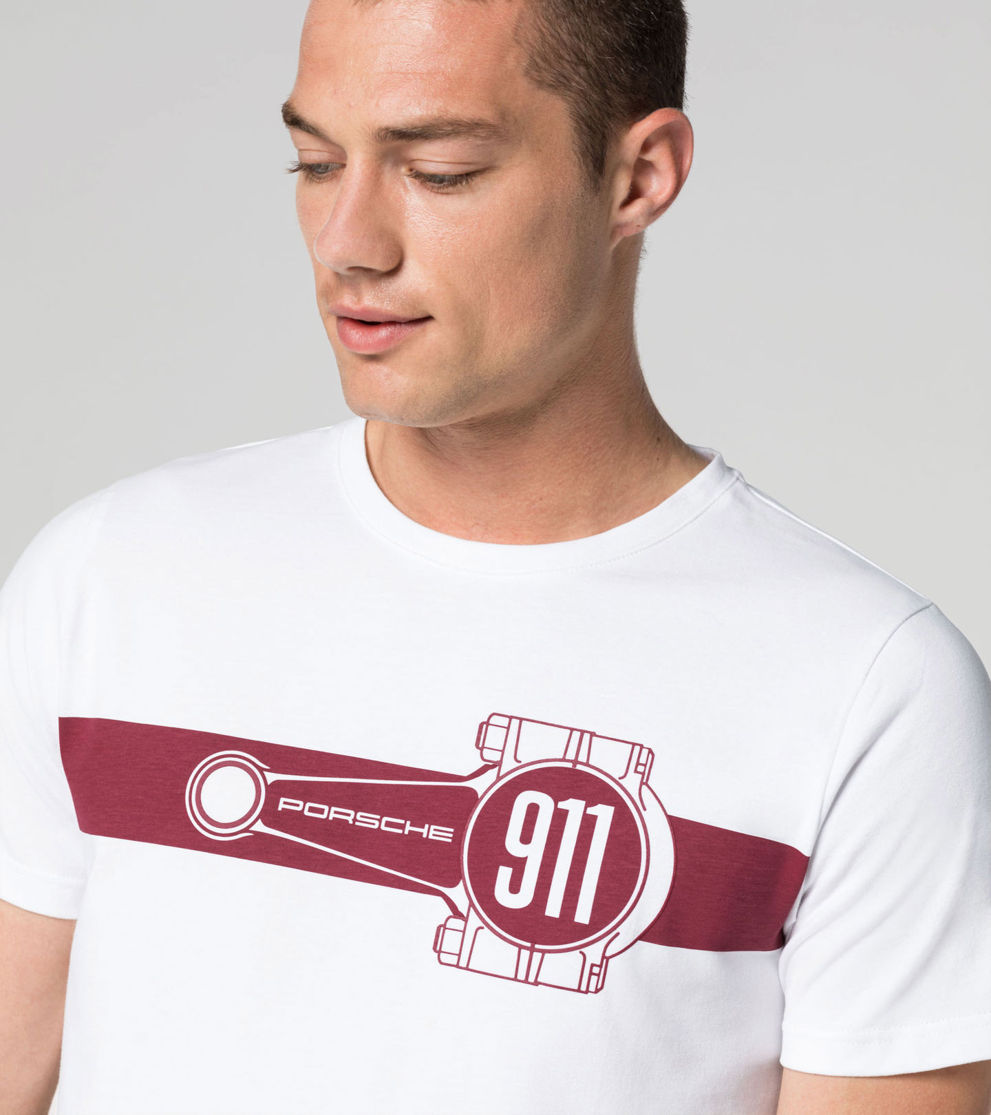 Front Near view of product with ean 