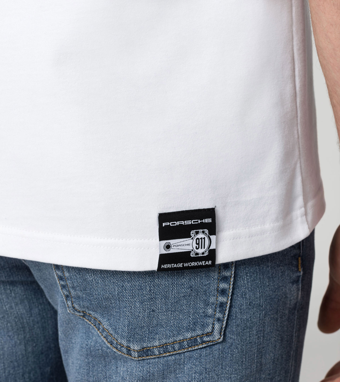 Side Near Middle view of product with ean 