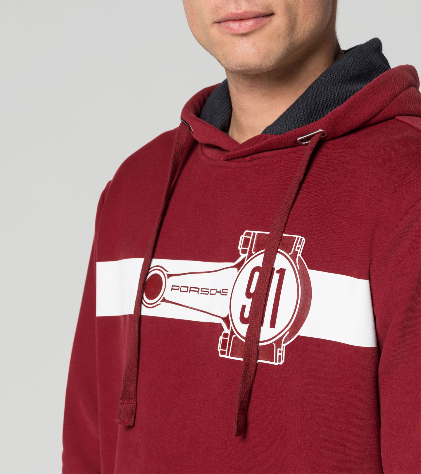 Front Near view of product with ean 
