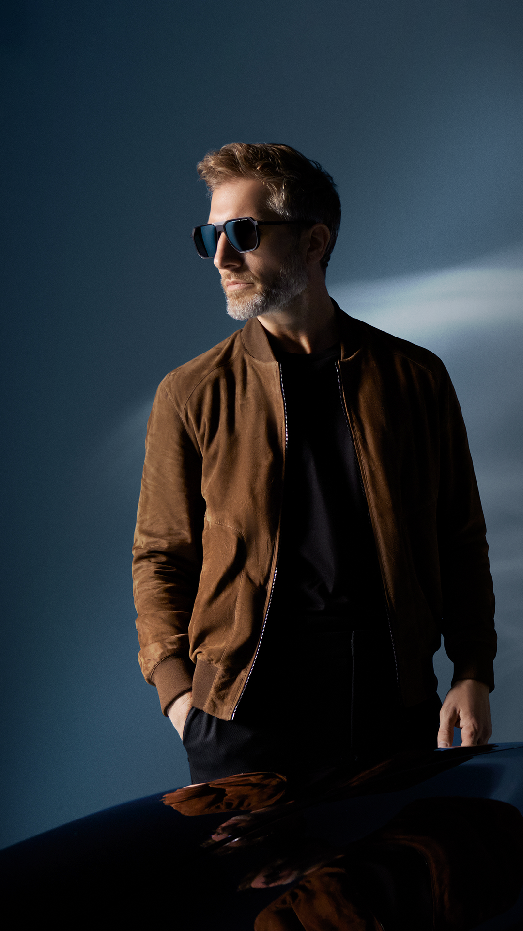 Shows Picture of teaser_grid-fashion_FW24_v3.png