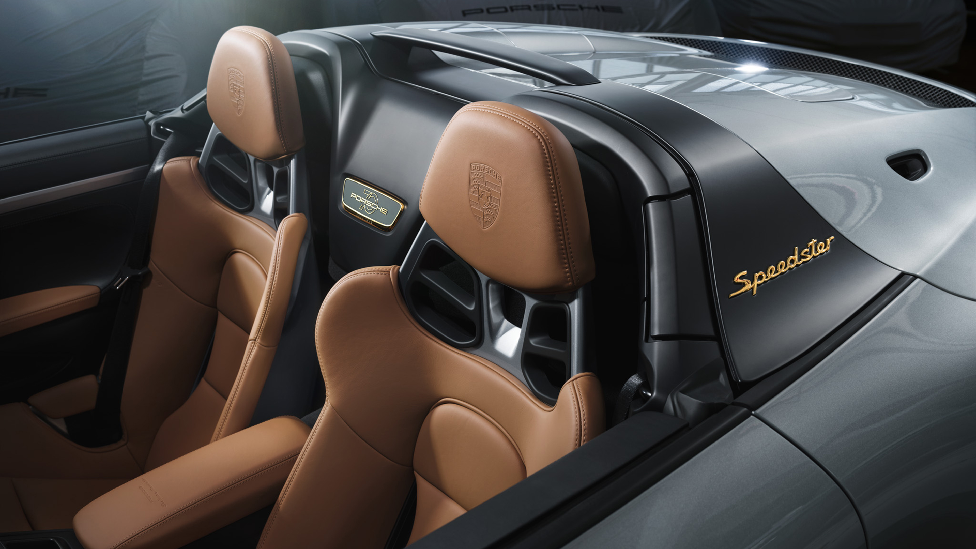 Shows Picture of Drehen_Sie_Die_Zeit_Zurueck_01_1920x1080pxRetina.jpg